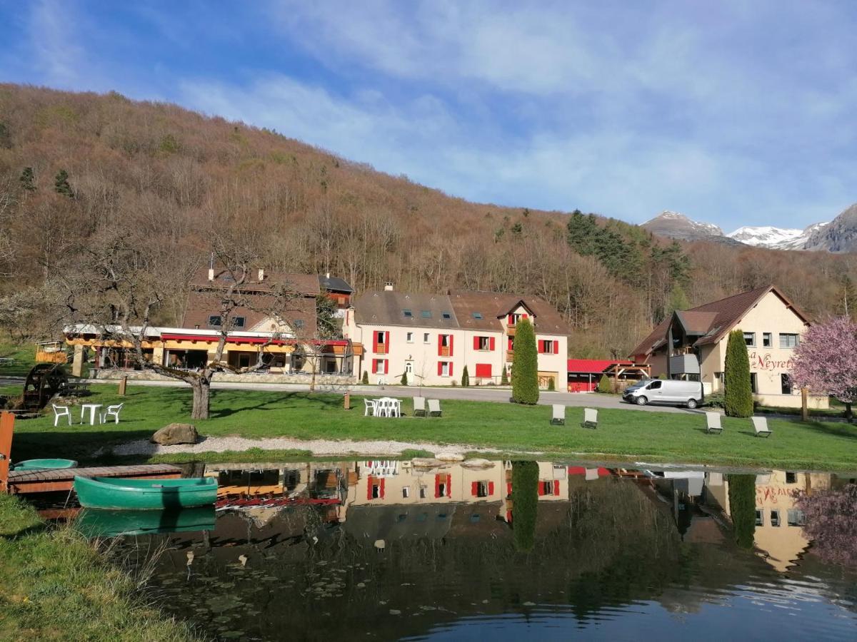 La Neyrette Hotel Saint-Disdier-en-Devoluy Exterior photo